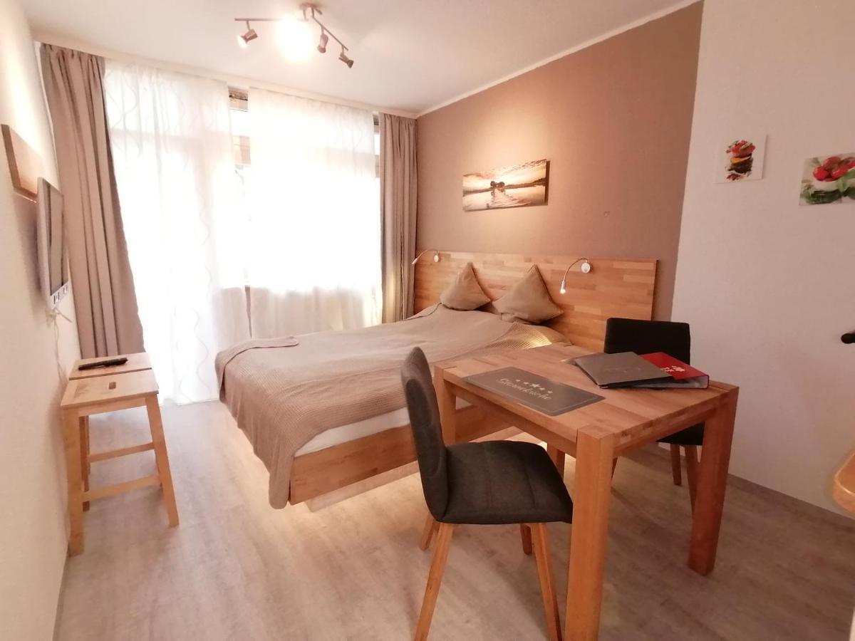 Studio 20Qm Mit Balkon Und Innenpool - 22040 Schluchsee Ngoại thất bức ảnh