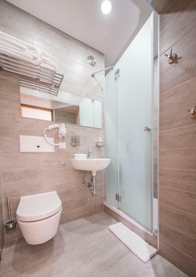 Studio 20Qm Mit Balkon Und Innenpool - 22040 Schluchsee Ngoại thất bức ảnh